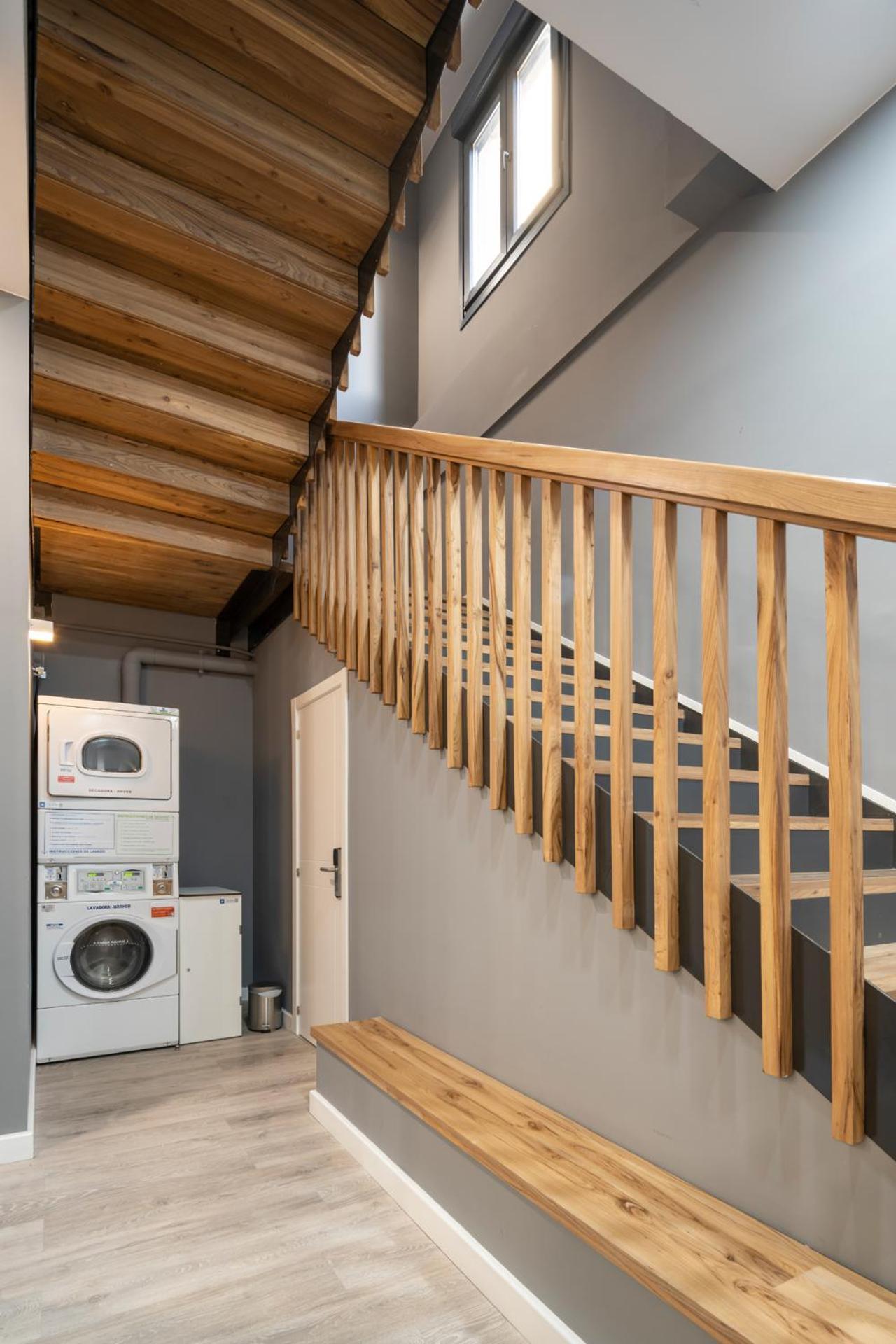 Albergue Alda Pilgrim Ponferrada Esterno foto