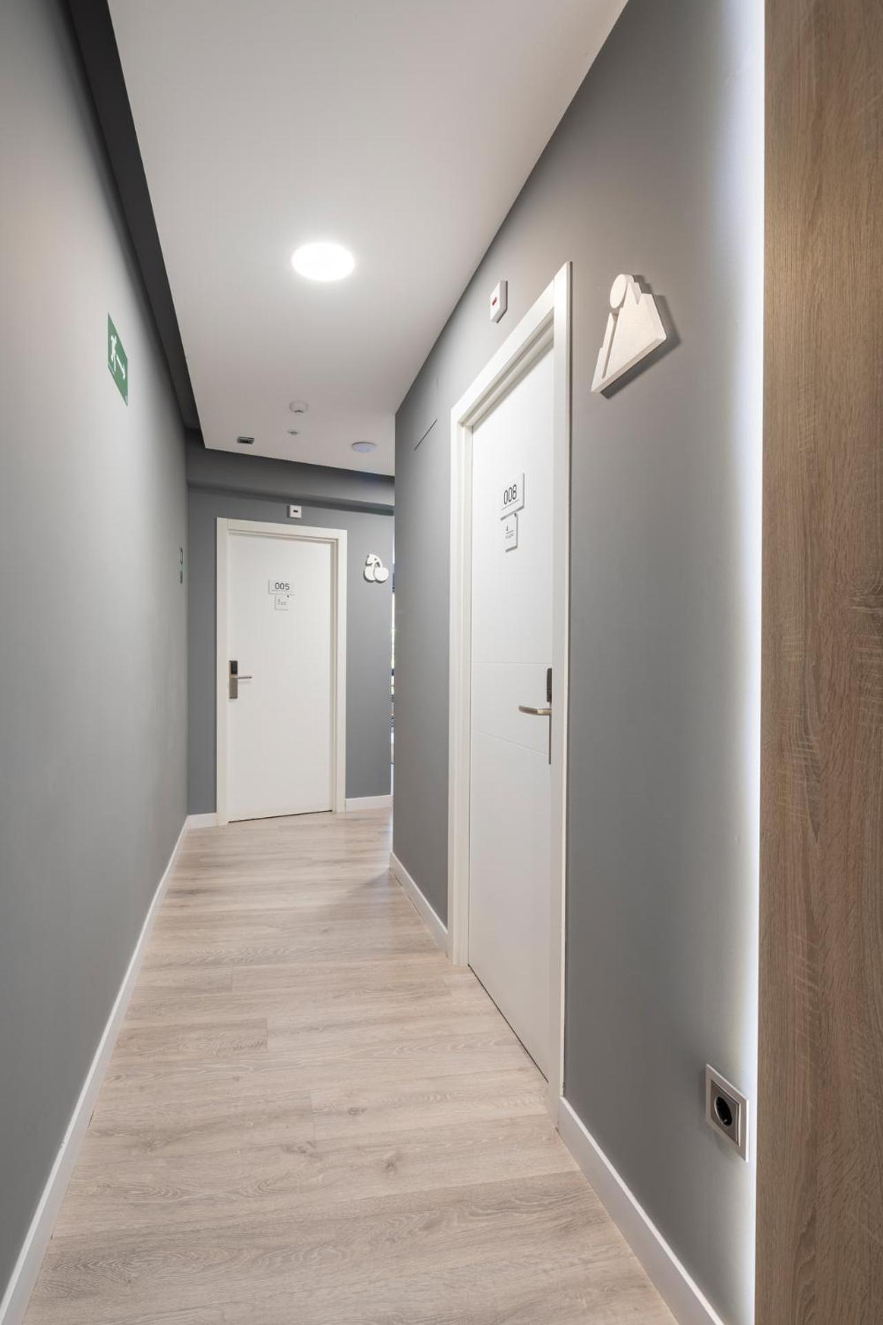 Albergue Alda Pilgrim Ponferrada Esterno foto