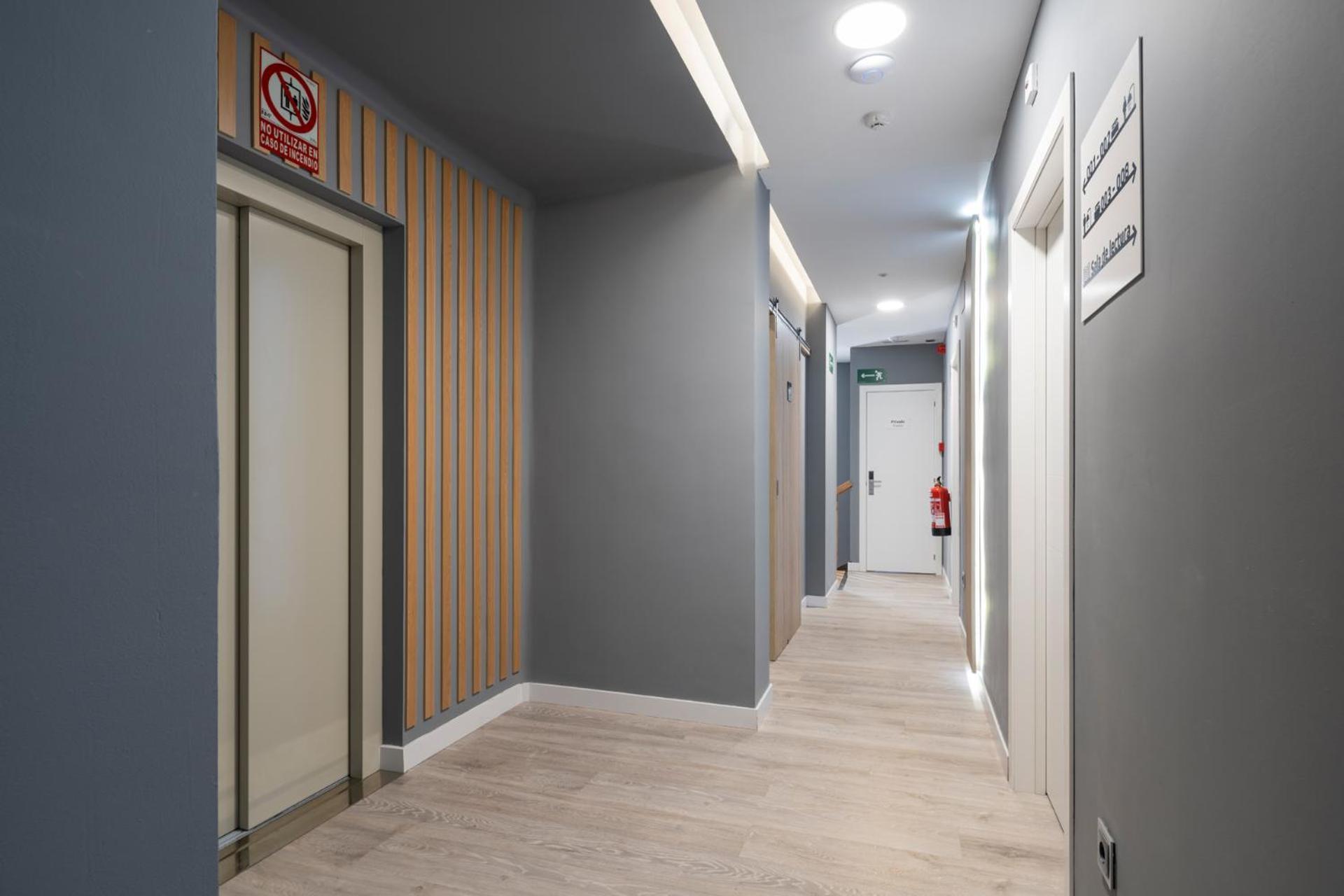 Albergue Alda Pilgrim Ponferrada Esterno foto
